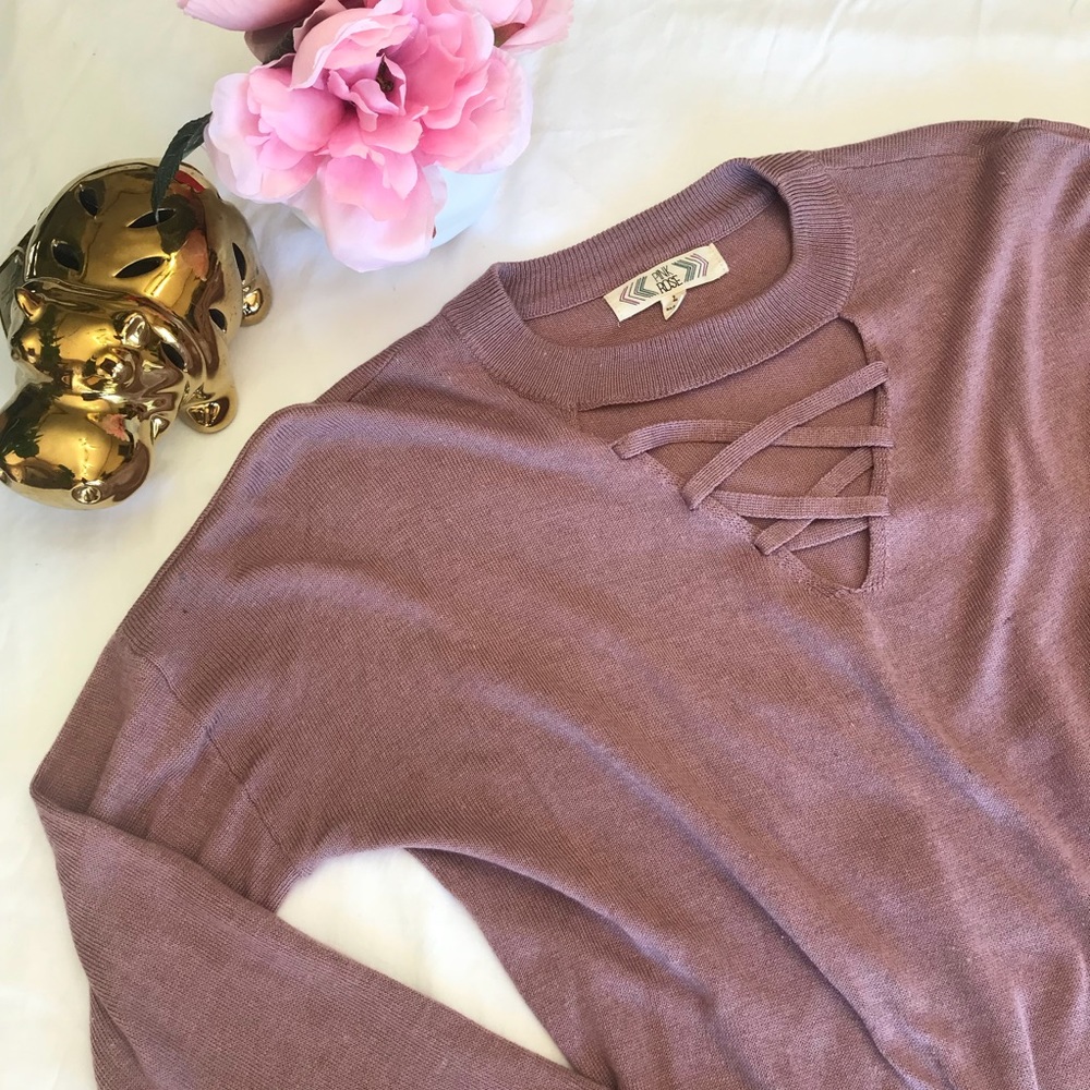 Pink Rose | Light purple sweater